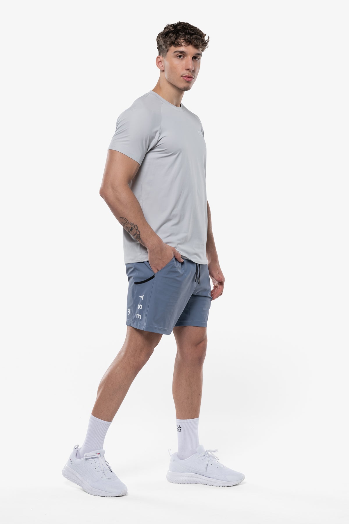 SHORT PERFORMANCE - DENIM